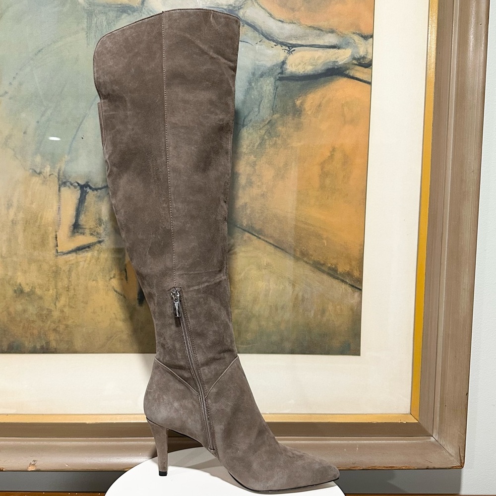 🌸VINCE CAMUTO🌸 Seselti Over The Knee Boot Size: 8.5 - Picture 2 of 15
